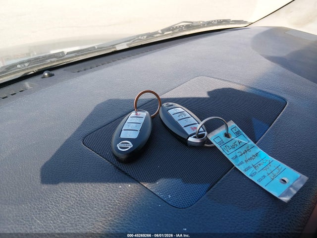 Nissan Armada Le