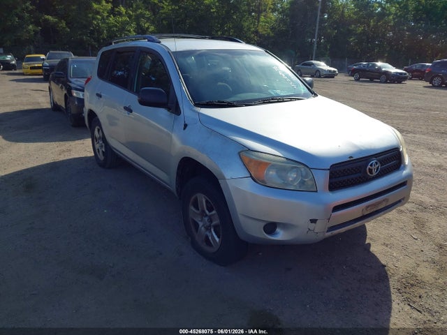 Salvage Toyota RAV4 Image