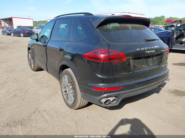 Porsche Cayenne E-hybrid S Platinum Edition