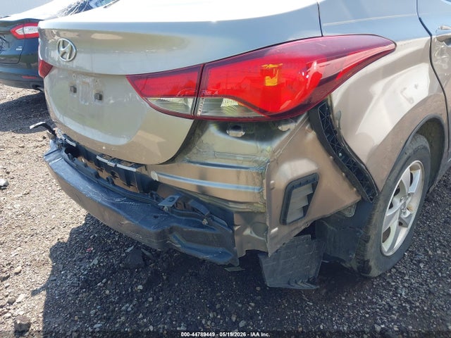 Hyundai ELANTRA Se