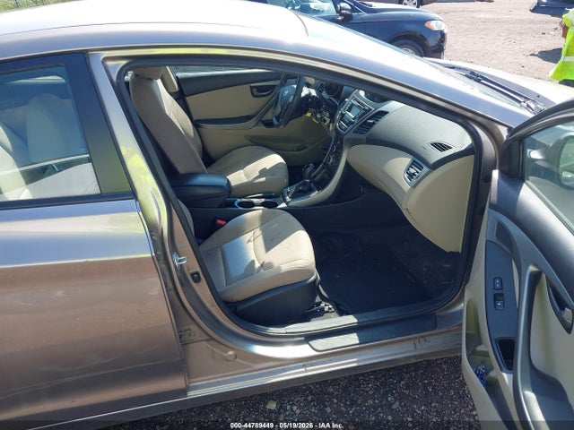 Hyundai ELANTRA Se