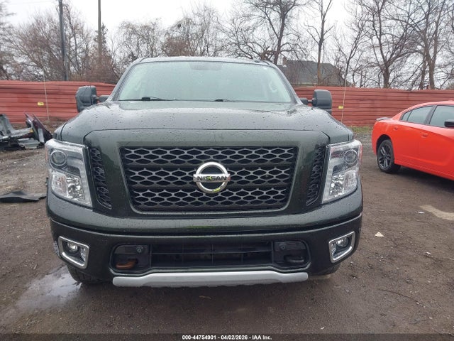 Nissan Titan Pro-4x