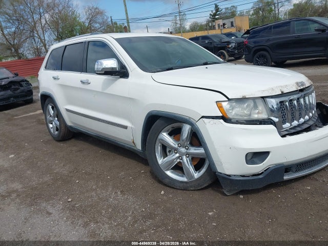 Salvage Jeep Grand Cherokee Image