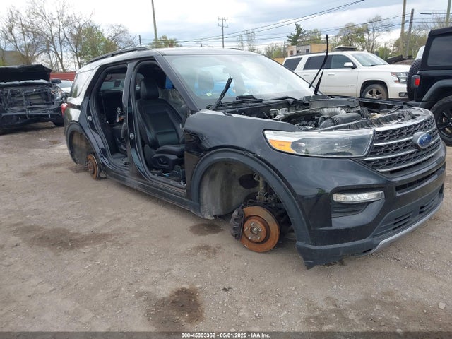 Salvage Ford Explorer Image