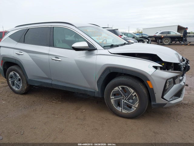 Hyundai TUCSON Blue