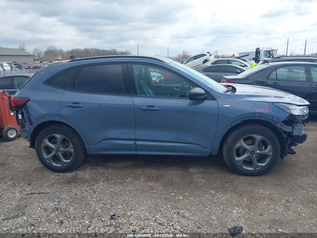 Ford Escape St-line