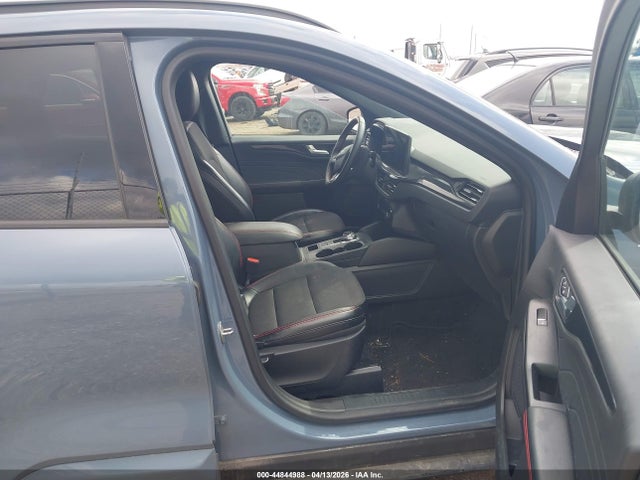 Ford Escape St-line