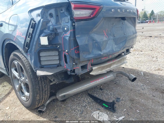 Ford Escape St-line