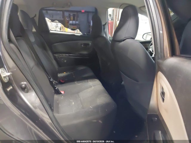 Toyota Yaris Le