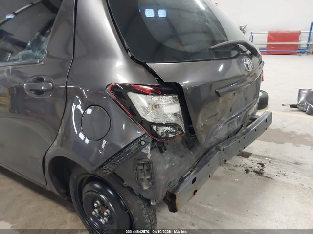 Toyota Yaris Le