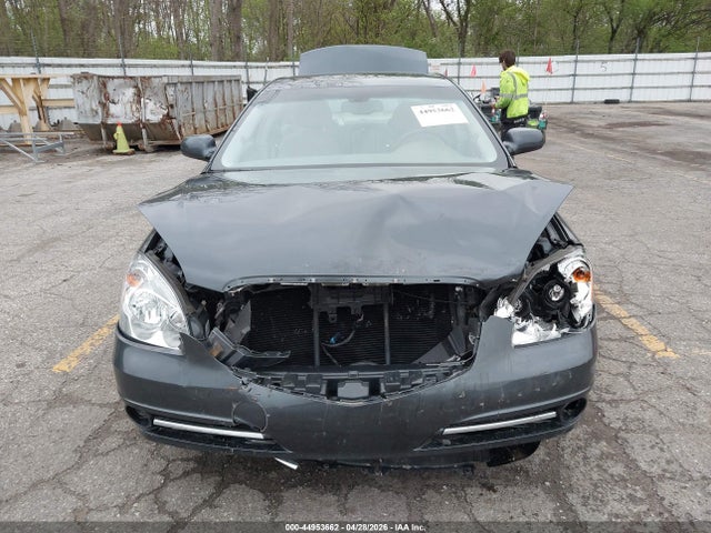 Buick Lucerne Cx