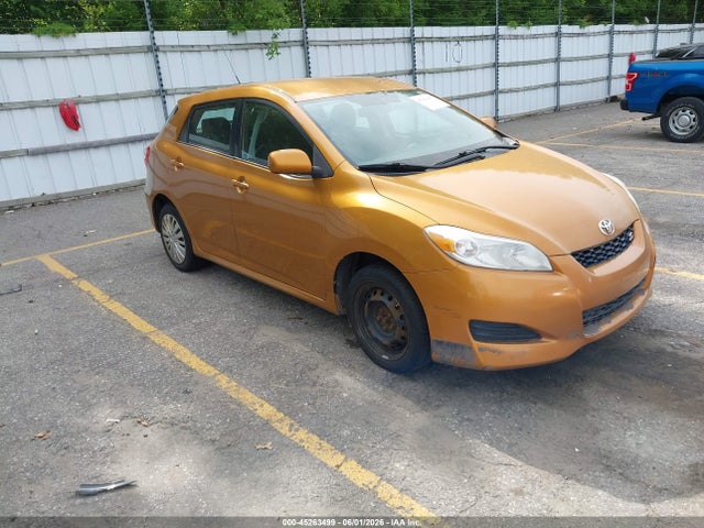 Salvage Toyota Matrix Image