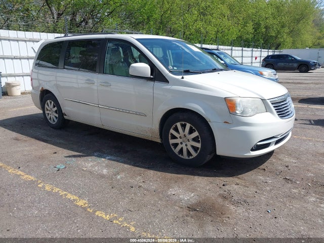 Salvage Chrysler Town & Country Image