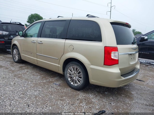 Chrysler Town & Country Limited