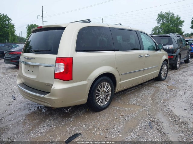 Chrysler Town & Country Limited