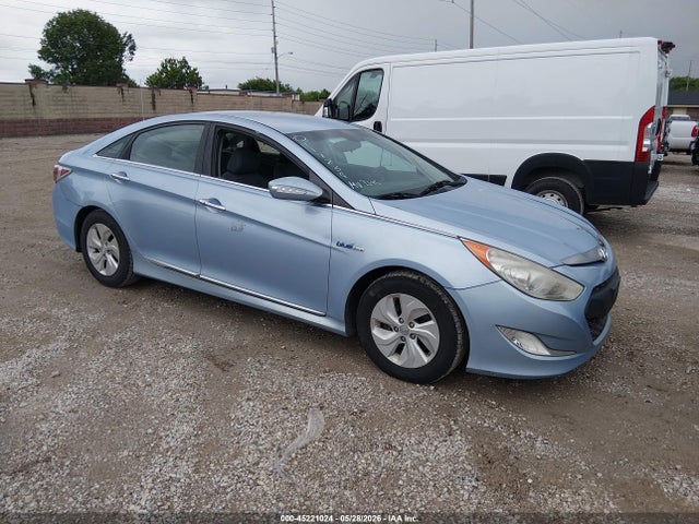 Salvage Hyundai SONATA Image