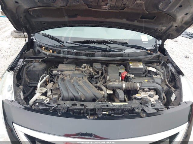 Nissan Versa