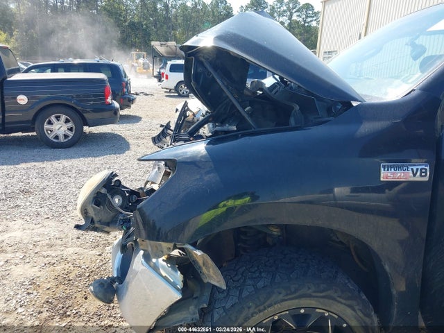 Toyota Tundra Grade 5.7l V8