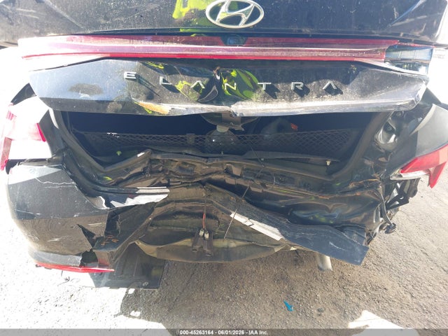 Hyundai ELANTRA Sel