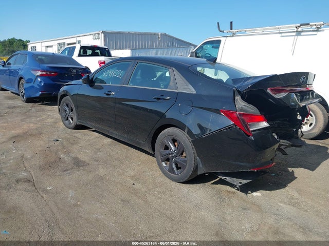 Hyundai ELANTRA Sel