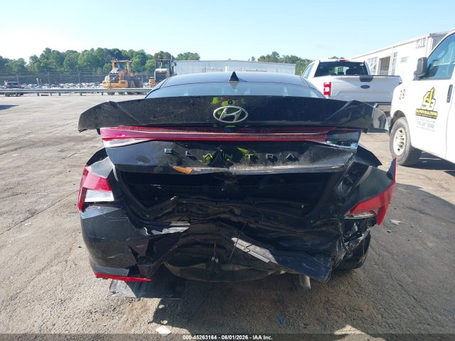 Hyundai ELANTRA Sel