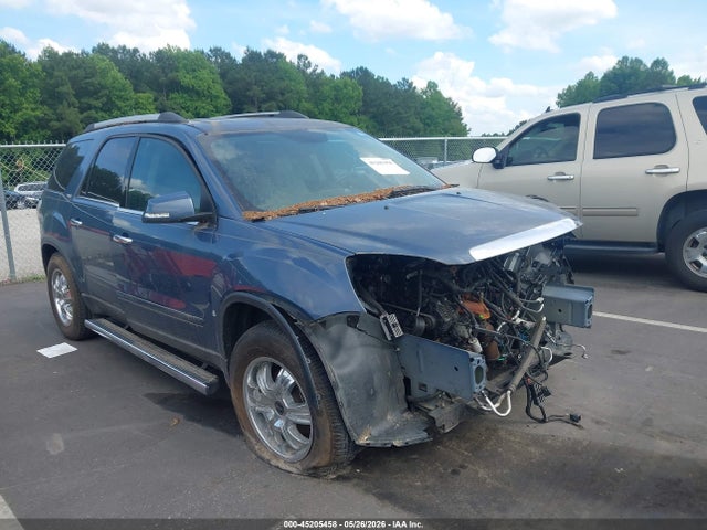 Salvage GMC Acadia Image