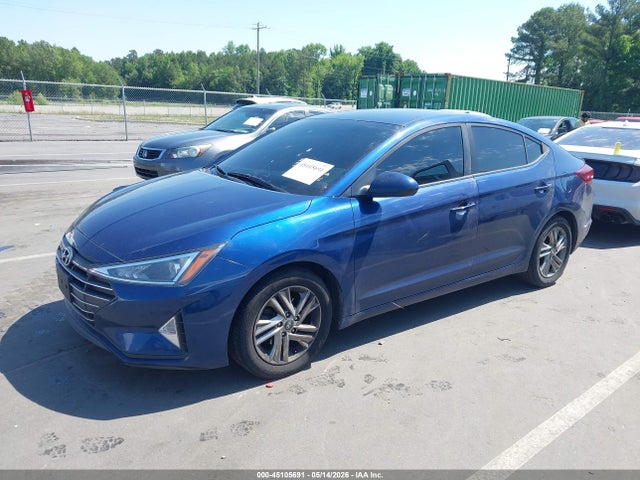Hyundai ELANTRA Sel