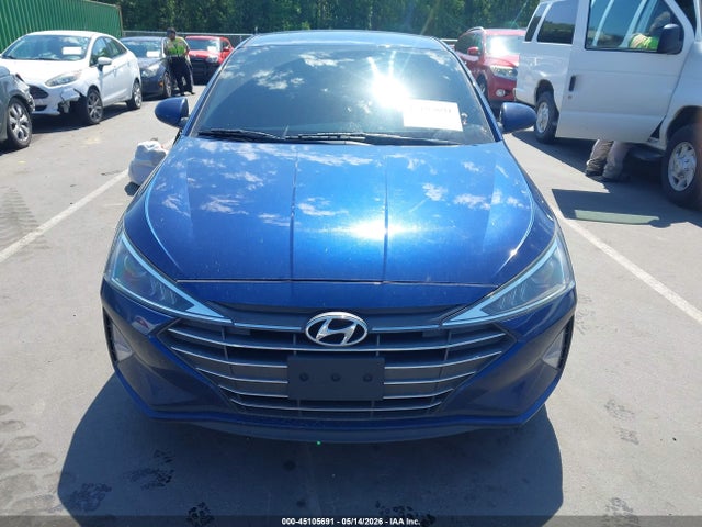 Hyundai ELANTRA Sel