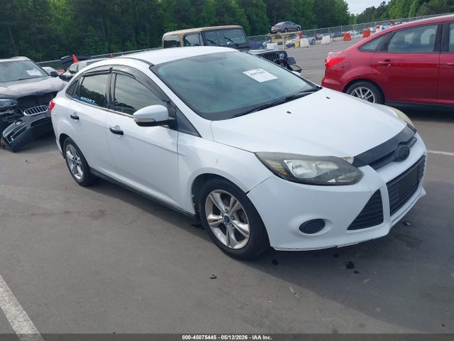 Salvage Ford Focus Image