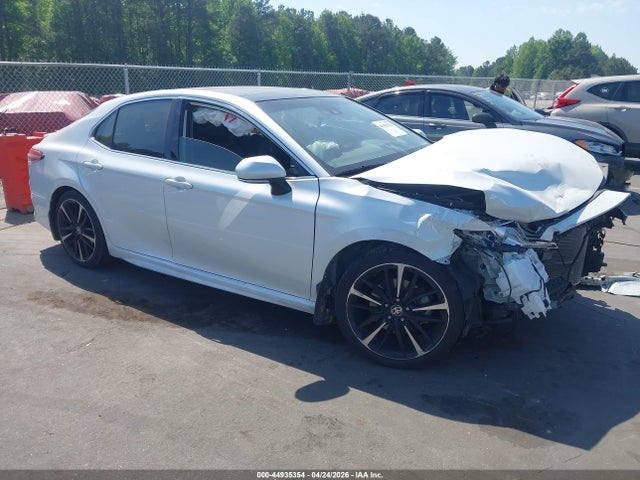 Salvage Toyota Camry Image