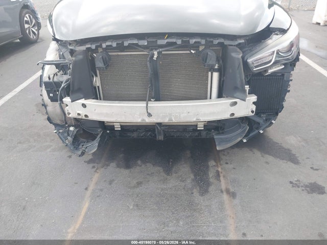 INFINITI Qx