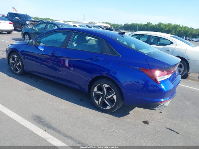 Hyundai ELANTRA Sel