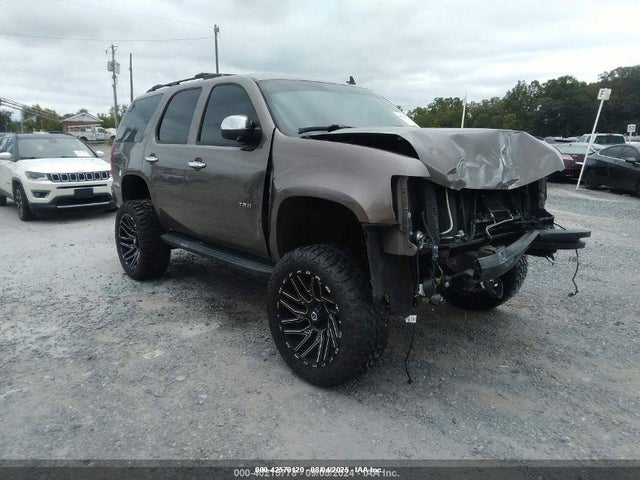 Salvage Chevrolet Tahoe Image