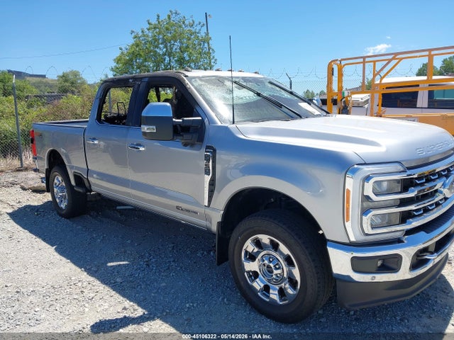 Salvage Ford F-350 Image