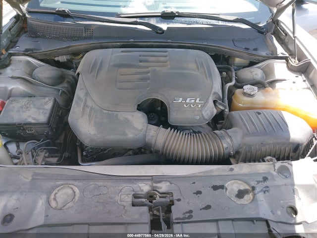 Dodge Charger Se