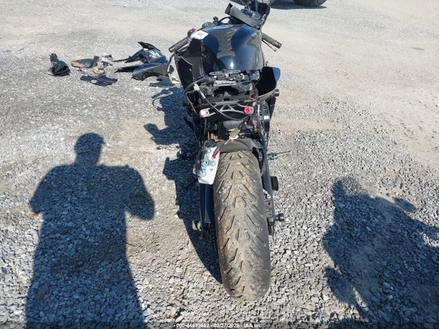 Suzuki Gsx-r600