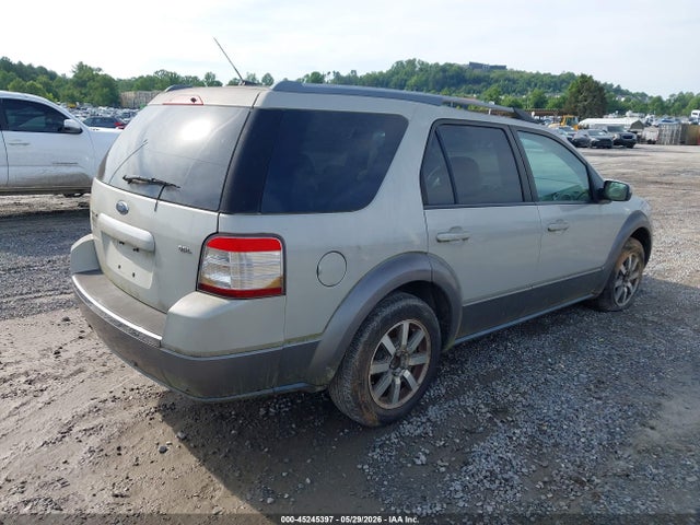 Ford Taurus X Sel