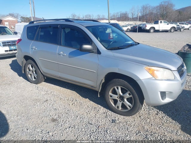 Salvage Toyota RAV4 Image