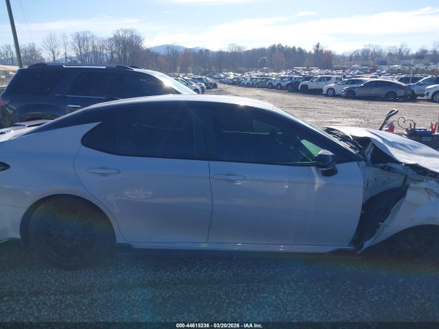 Toyota Camry Trd