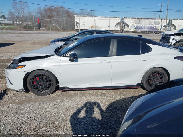 Toyota Camry Trd