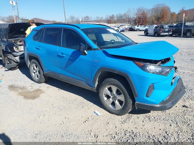 Salvage Toyota RAV4 Image