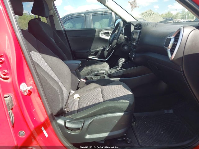 Kia Soul Lx