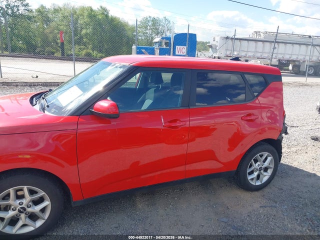 Kia Soul Lx