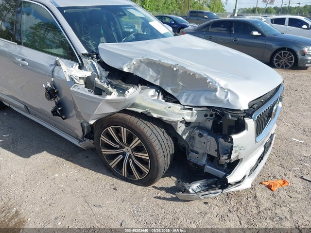Volvo XC90 B5 Core