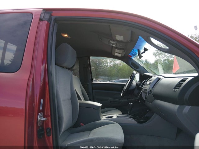 Toyota Tacoma Base V6