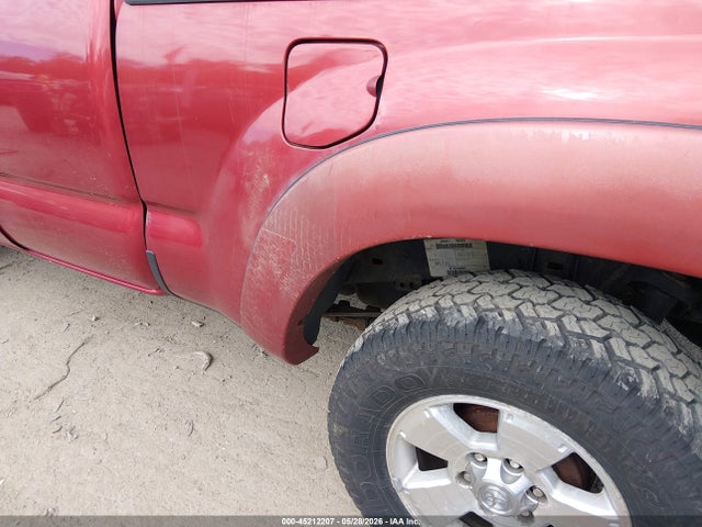 Toyota Tacoma Base V6