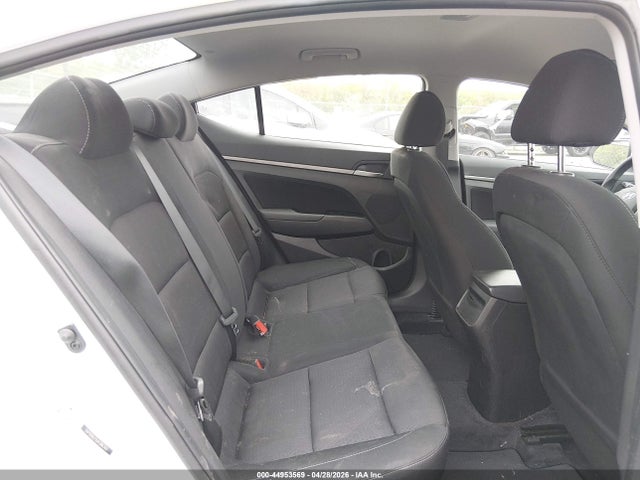 Hyundai ELANTRA Sel