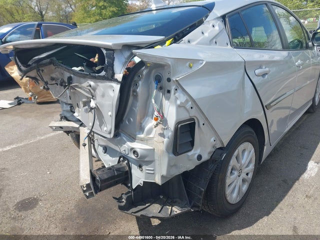 Toyota Prius L Eco