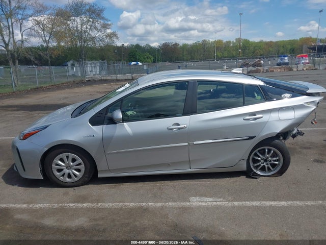 Toyota Prius L Eco