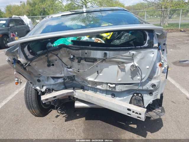 Toyota Prius L Eco